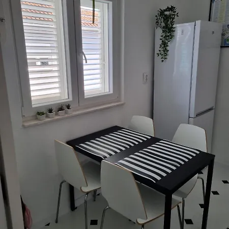 Mastrinka By The Sea -10m Apartament Trogir