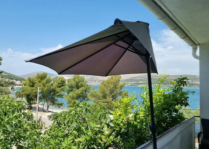 Mastrinka By The Sea -10m Apartament *